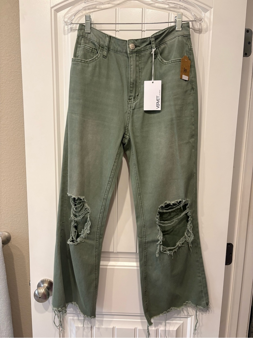 VERVET Olive Green Wide Leg Distressed Cropped Jeans Size 26 NWT
